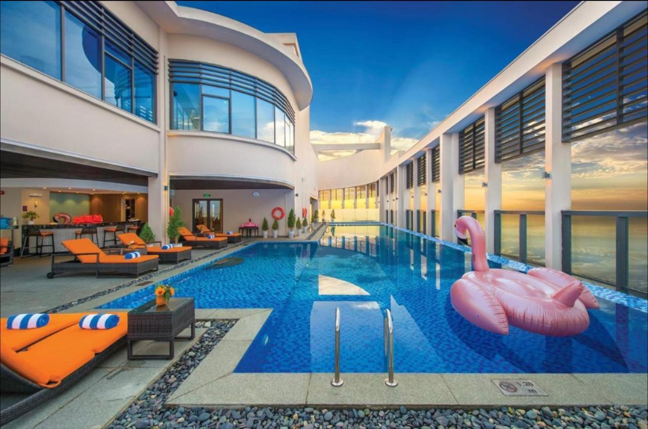 Luxury Apartment In Altara Building With Ocean View Da Nang Buitenkant foto